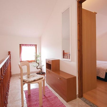 Stunning apartment in Rovinj with 2 Bedrooms&WiFi Buitenkant foto