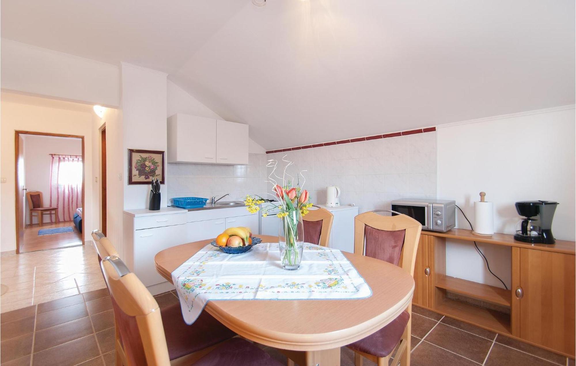 Stunning apartment in Rovinj with 2 Bedrooms&WiFi Buitenkant foto