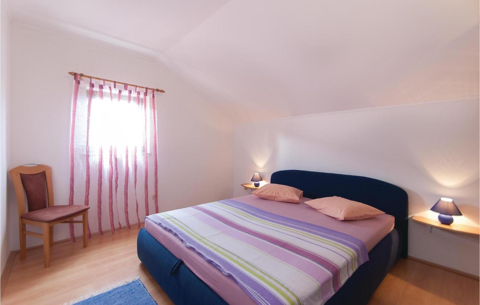 Stunning apartment in Rovinj with 2 Bedrooms&WiFi Buitenkant foto
