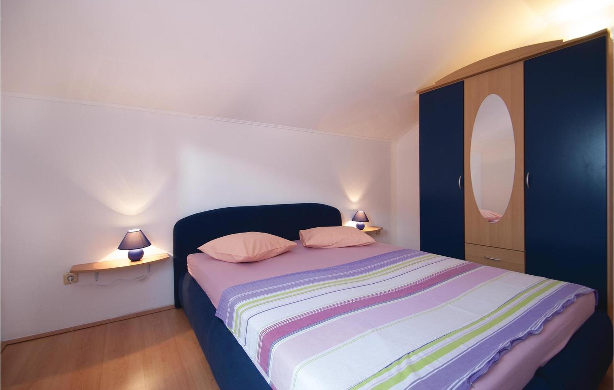 Stunning apartment in Rovinj with 2 Bedrooms&WiFi Buitenkant foto